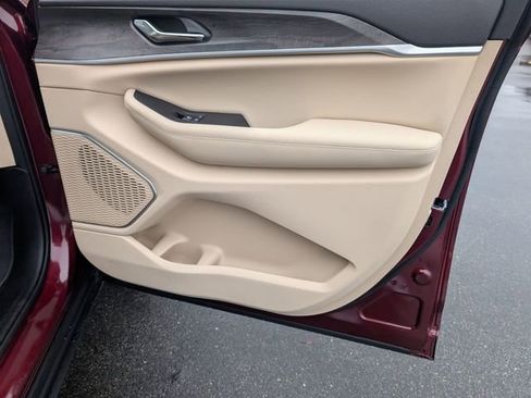 New 2026 Jeep Grand Cherokee Limited image 33