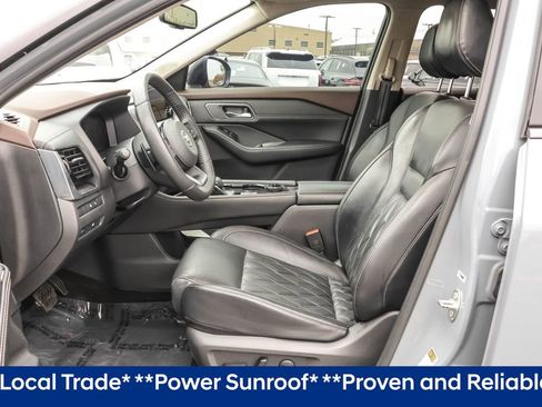 Used 2021 Nissan Rogue Platinum image 6