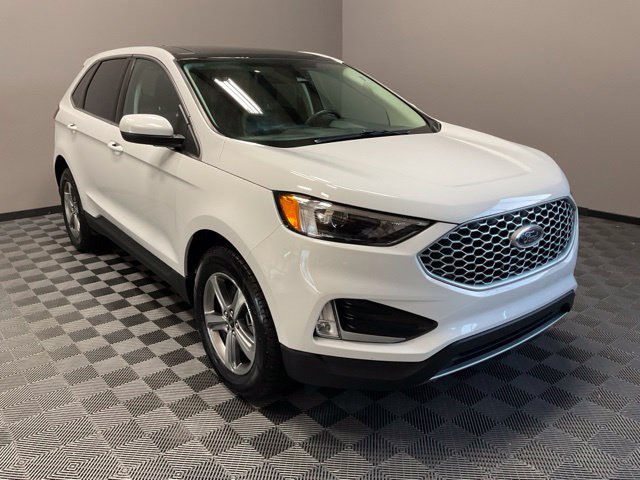 Used 2024 Ford Edge SEL w/ Convenience Package AWD/4WD image 2