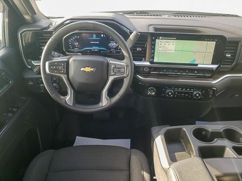 Used 2023 Chevrolet Silverado 1500 LT image 24
