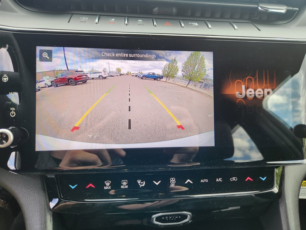 New 2026 Jeep Grand Cherokee Altitude AWD/4WD image 18