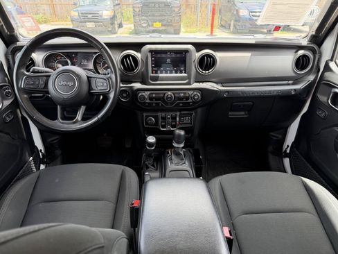 Used 2021 Jeep Wrangler Unlimited Sport AWD/4WD image 18