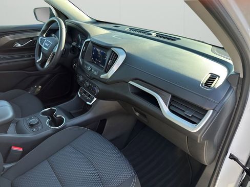 Used 2022 GMC Terrain SLE w/ Driver Convenience Package image 14