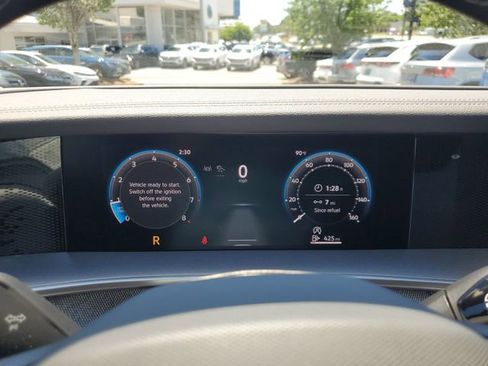 Certified 2025 Volkswagen Tiguan S FWD image 24