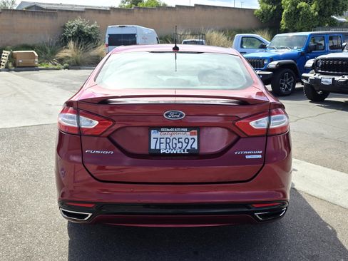 Used 2014 Ford Fusion Titanium FWD image 4