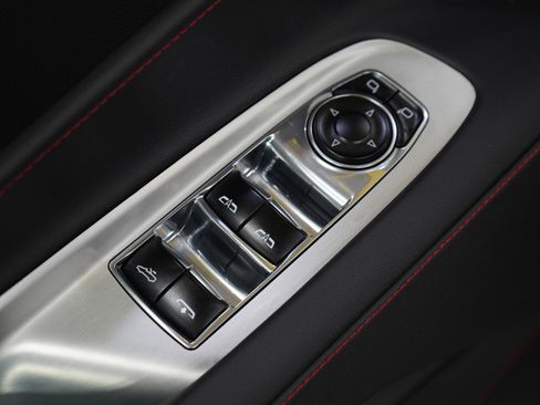 Used 2023 Chevrolet Corvette Stingray Convertible w/ 1LT RWD image 19