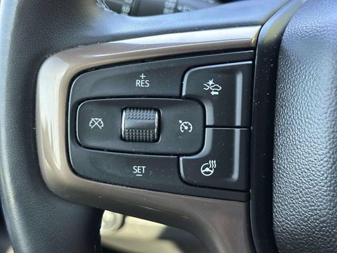 Used 2023 Chevrolet Suburban High Country AWD/4WD image 15