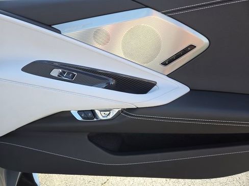 Used 2023 Chevrolet Corvette Stingray Preferred Conv w/ Z51 Performance Package RWD image 28