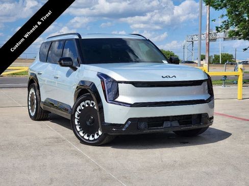 New 2026 Kia EV9 Land w/ Nightfall Edition Package AWD/4WD image 23