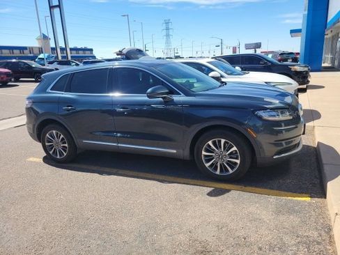 Used 2022 Lincoln Nautilus Reserve AWD/4WD image 4