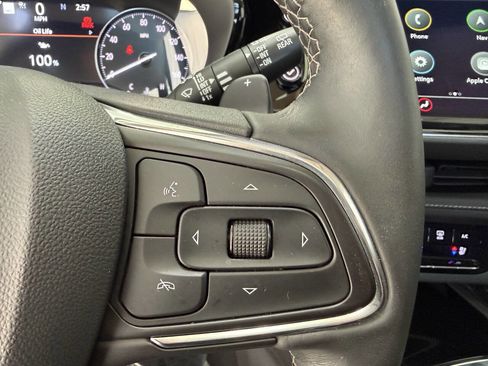 Used 2023 Buick Envision Avenir image 16