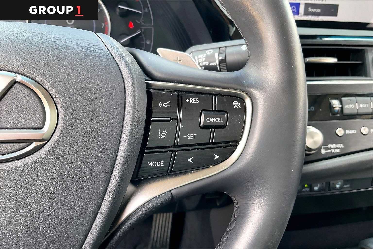 Used 2024 Lexus ES 350 w/ Premium Package FWD image 22
