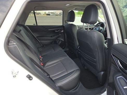 Used 2025 Subaru Outback Limited AWD/4WD image 18
