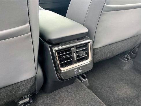 Used 2026 Toyota Crown Limited w/ Advanced Technology Package image 40