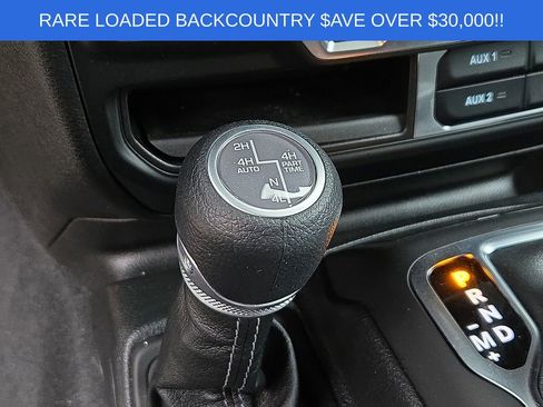 Used 2025 Jeep Wrangler Unlimited Sahara AWD/4WD image 23