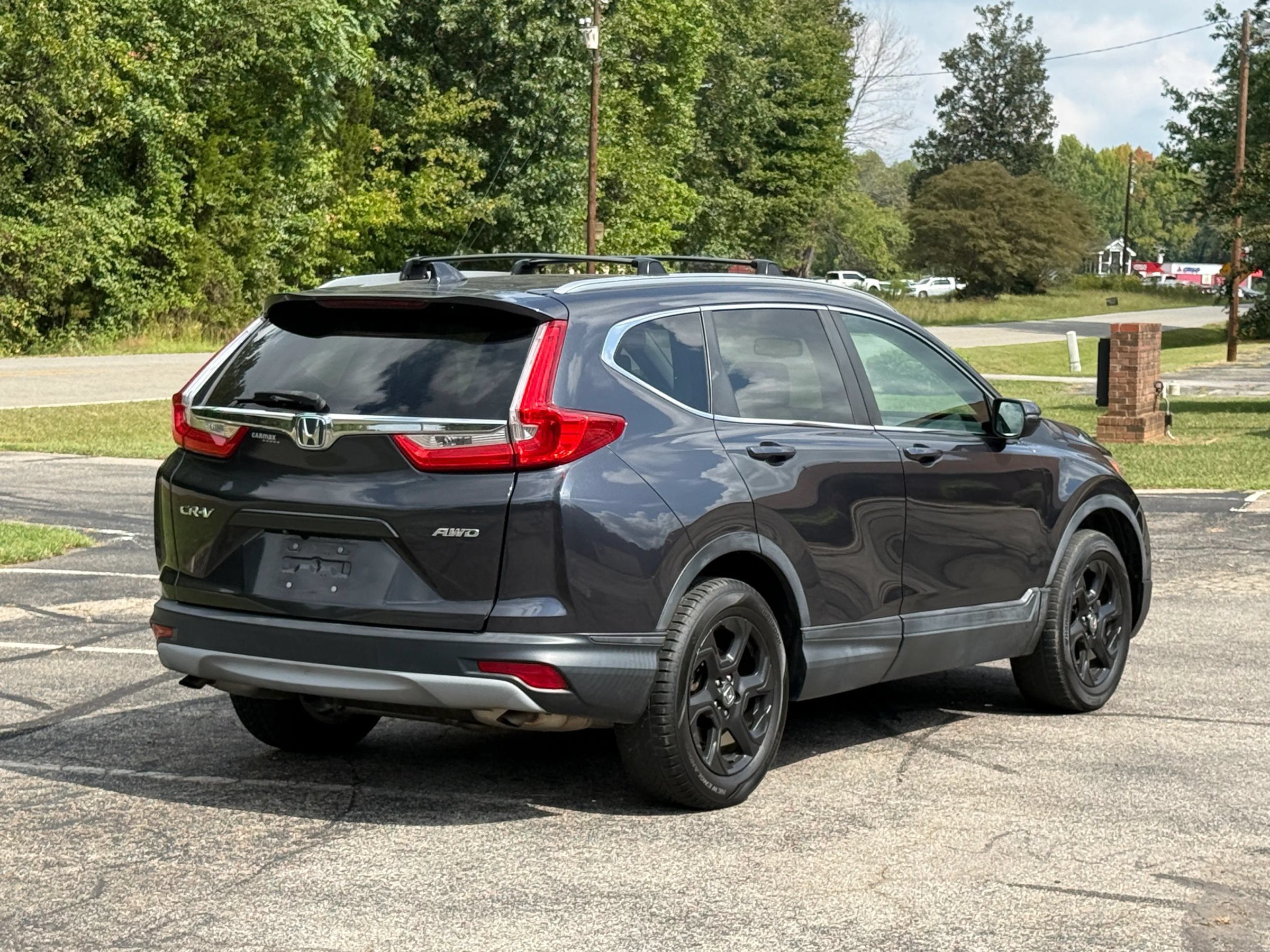 Used 2017 Honda CR-V EX-L image 4