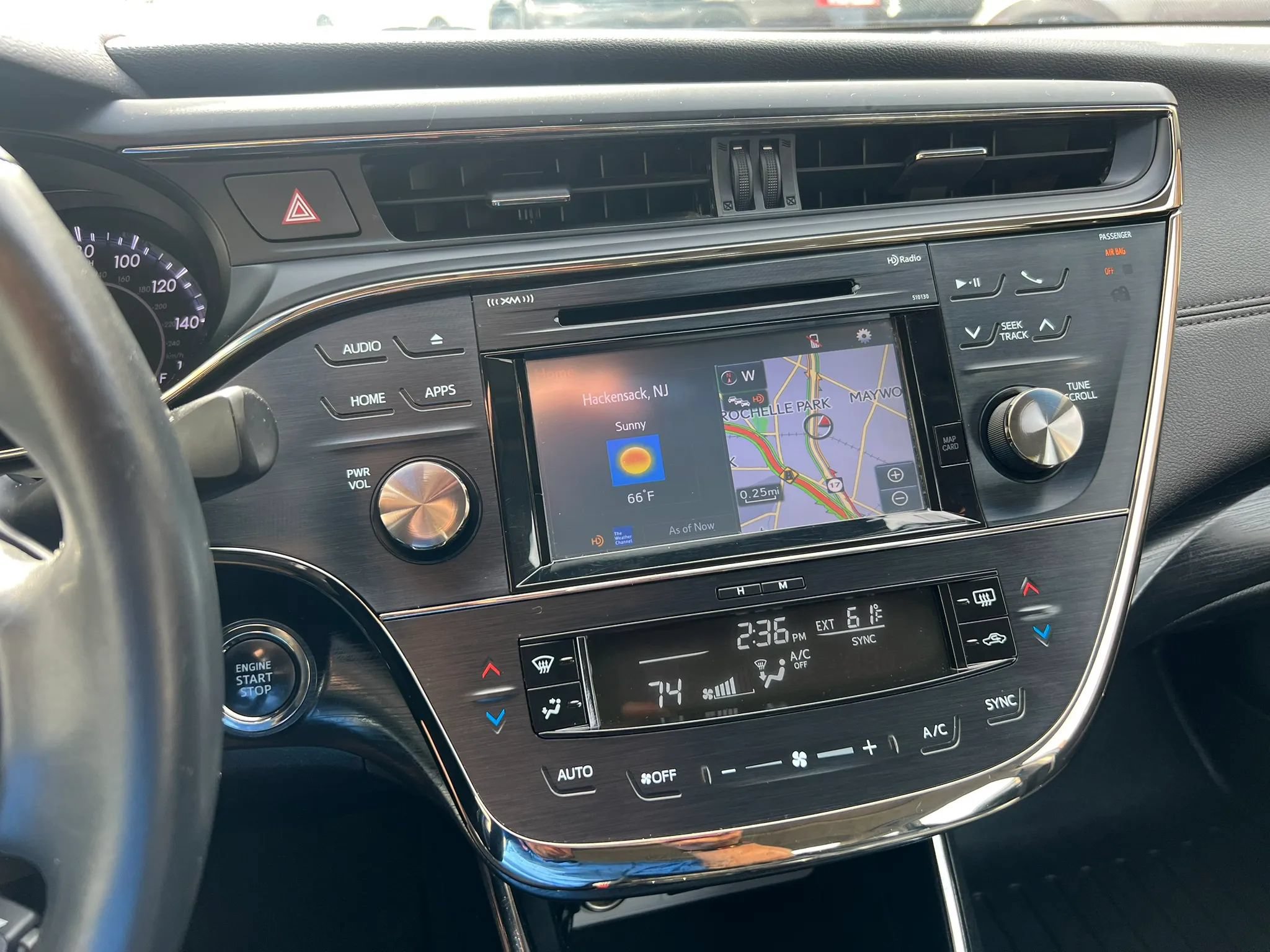 Used 2016 Toyota Avalon Touring w/ Protection Package FWD image 22