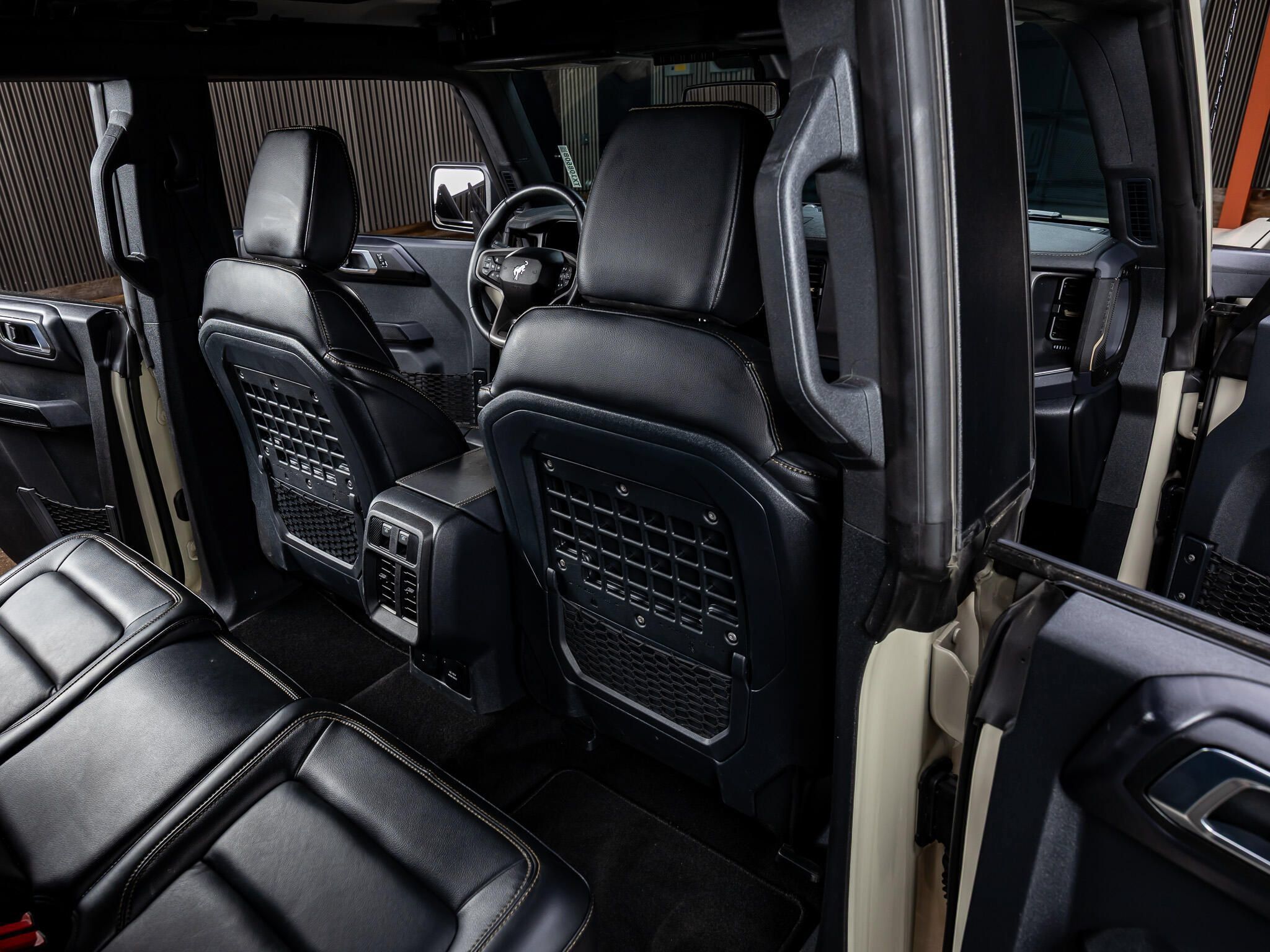 Used 2025 Ford Bronco Badlands AWD/4WD image 30