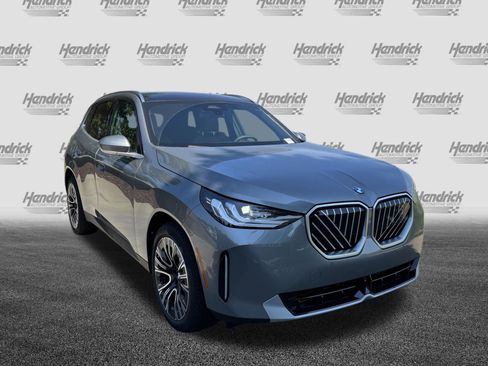 New 2026 BMW X3 xDrive30i w/ Convenience Package AWD/4WD image 2