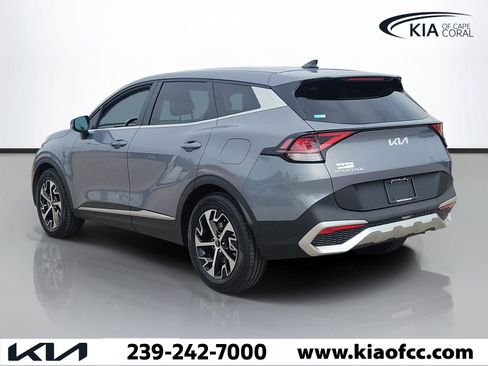 Used 2025 Kia Sportage EX FWD image 4
