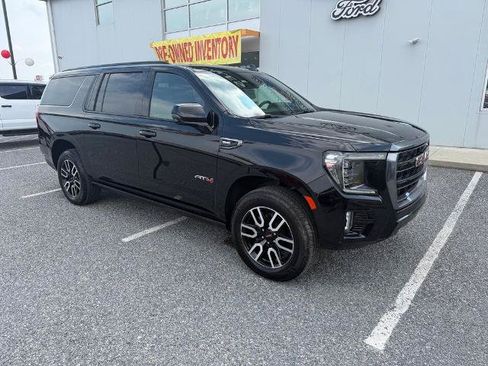 Used 2024 GMC Yukon XL AT4 w/ Technology Package AWD/4WD image 2