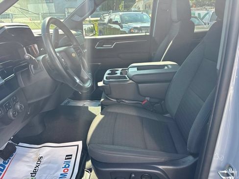 Used 2024 Chevrolet Silverado 1500 LT AWD/4WD image 15