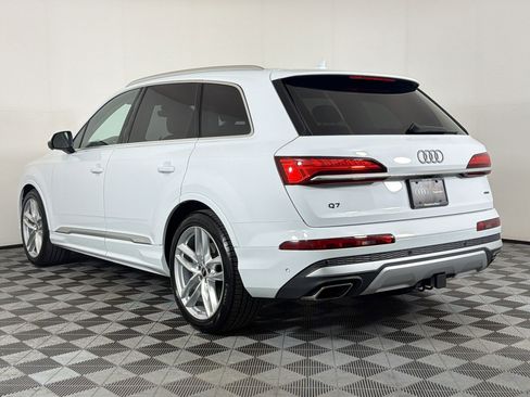 Used 2025 Audi Q7 3.0T Premium Plus w/ Premium Plus Package image 3