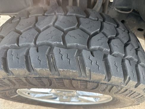 Used 2010 Chevrolet Colorado LT image 29