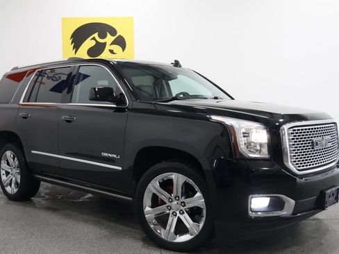 Used 2017 GMC Yukon Denali w/ Open Road Package image 2