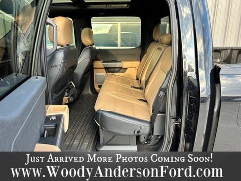 Used 2021 Ford F150 Lariat w/ Max Trailer Tow Package image 18