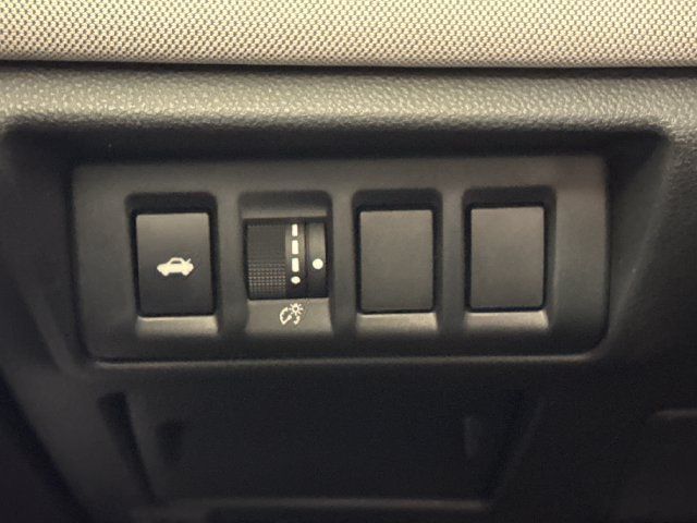 Used 2025 Subaru Legacy Premium AWD/4WD image 38