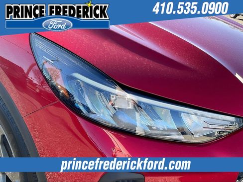 Used 2025 Ford Escape ST-Line image 25