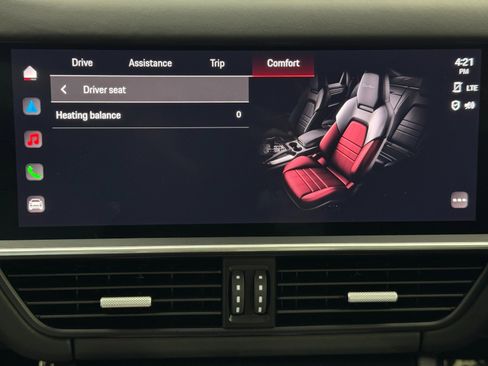 Used 2022 Porsche Cayenne Turbo S image 32