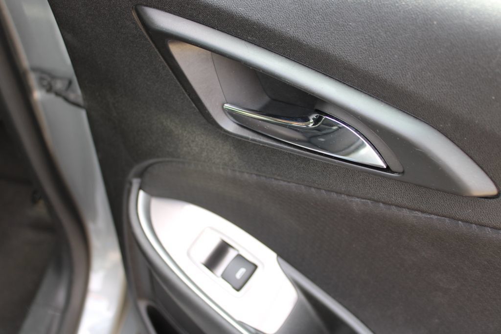 Used 2024 Chevrolet Malibu LT FWD image 23