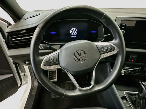 Used 2025 Volkswagen Jetta Sport FWD image 18