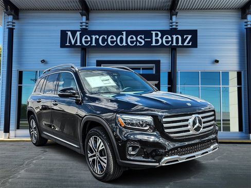 New 2026 Mercedes-Benz GLB 250 4MATIC image 1