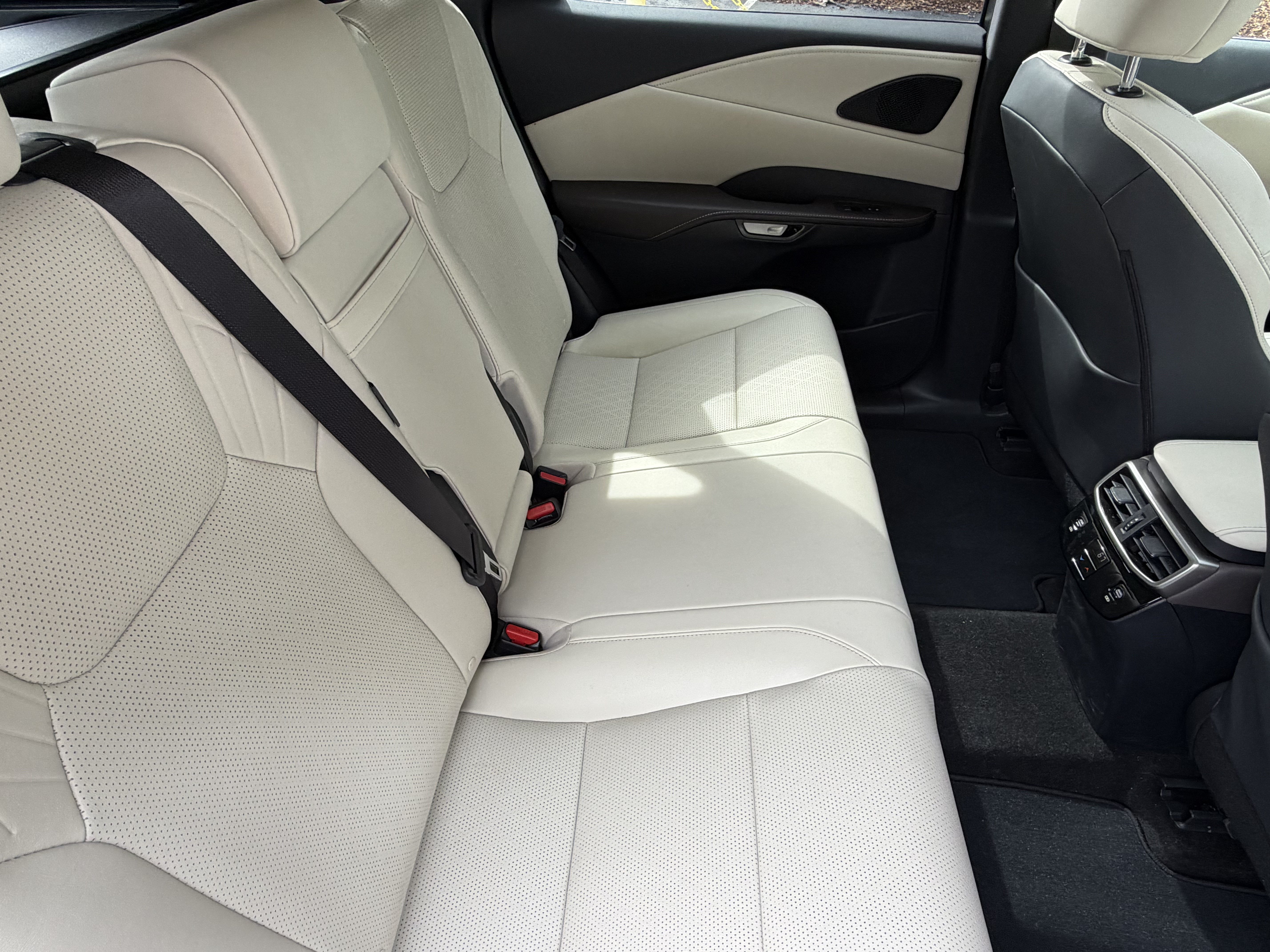 Certified 2025 Lexus RX 350 Premium Plus w/ Accessory Package (Z1) FWD image 36