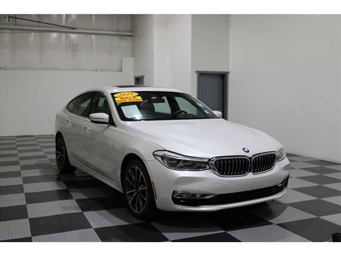 Used 2018 BMW 640i Gran Turismo xDrive w/ M Sport Package image 3