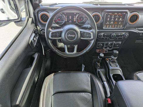 Certified 2022 Jeep Gladiator Mojave w/ LED Lighting Group AWD/4WD image 16