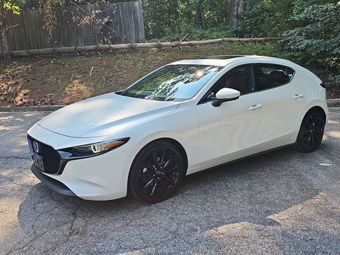 Used 2020 MAZDA MAZDA3 AWD Hatchback w/ Premium Pkg image 4