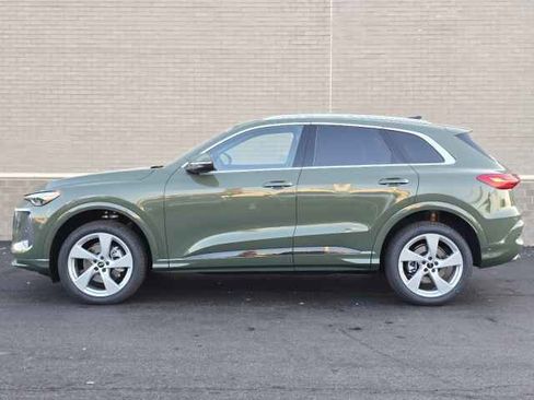 New 2025 Audi Q5 Prestige image 23