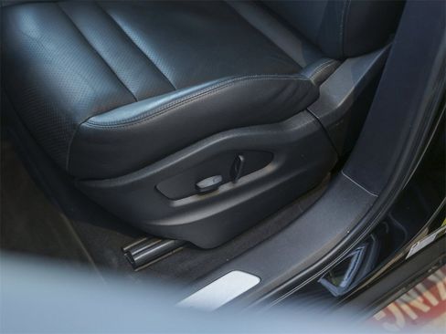 Certified 2024 Porsche Cayenne image 17