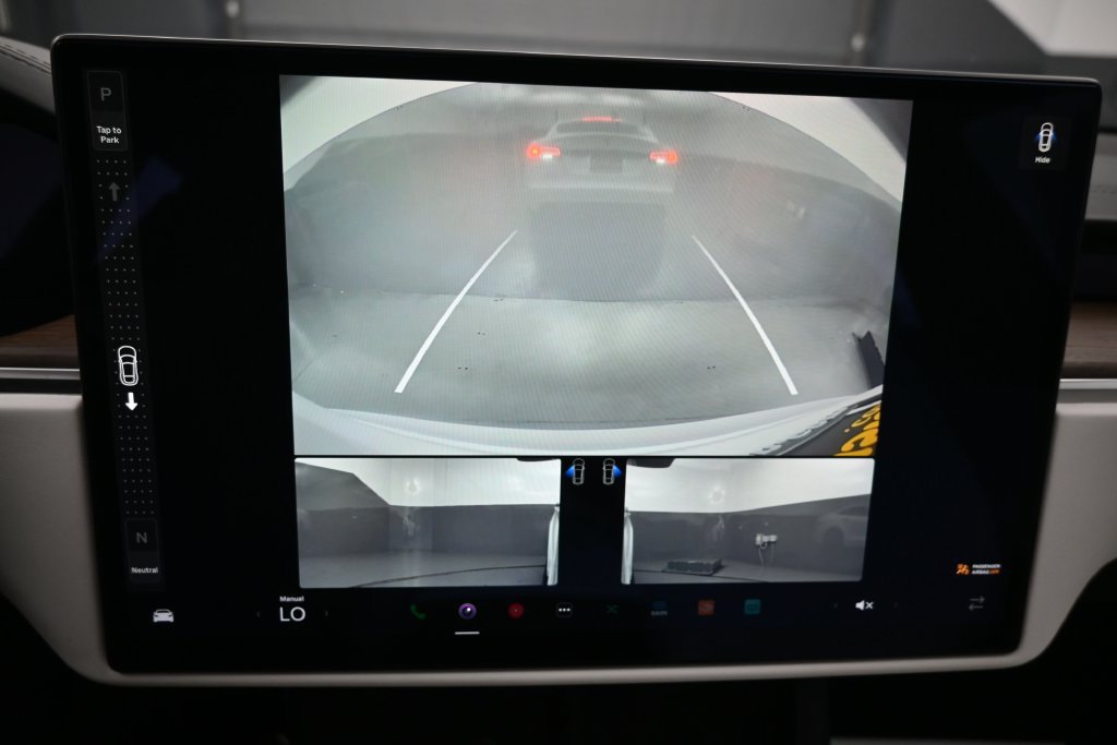 Used 2023 Tesla Model S AWD/4WD image 16