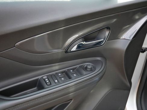 Used 2021 Buick Encore Preferred FWD image 15