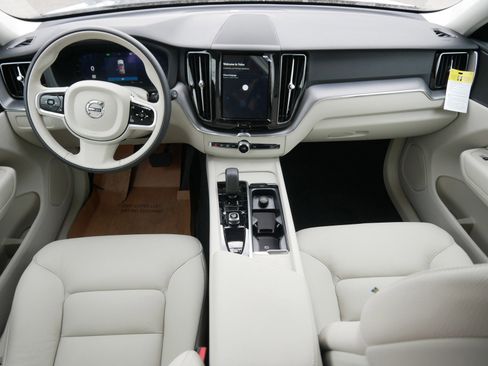 New 2025 Volvo XC60 B5 Core w/ Protection Package Premier image 7