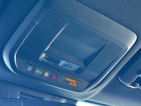 Used 2024 Chevrolet Equinox EV LT AWD/4WD image 23