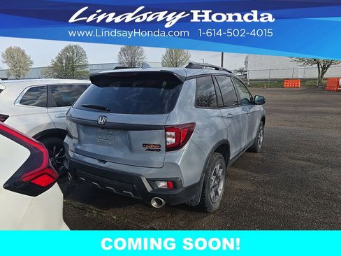 Used 2023 Honda Passport TrailSport image 3