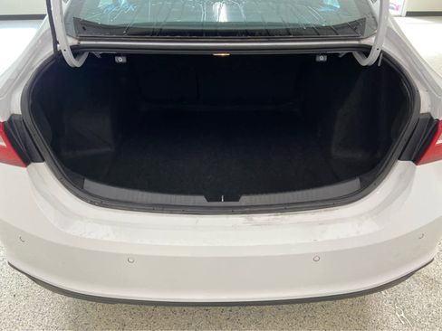 Used 2024 Chevrolet Malibu LT image 7