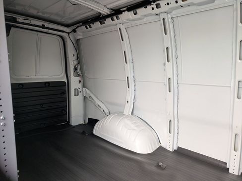 New 2025 GMC Savana 2500 Work Van w/ Safety Package image 17