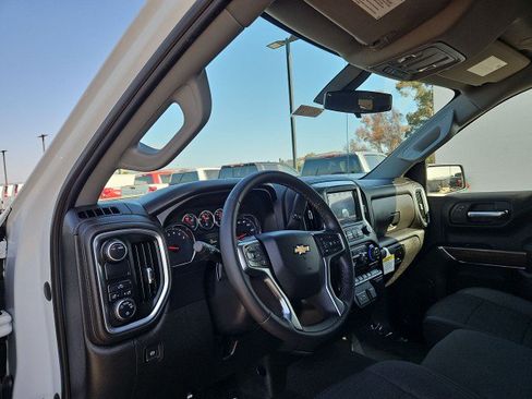 Used 2022 Chevrolet Silverado 1500 LT RWD image 10